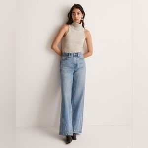 Madewell Super wide-leg Jeans. Size 27 (Fits Like a 28)